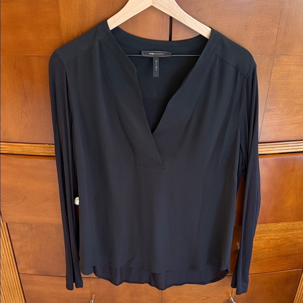 BCBG Black V-Neck Long Sleeve Blouse size large